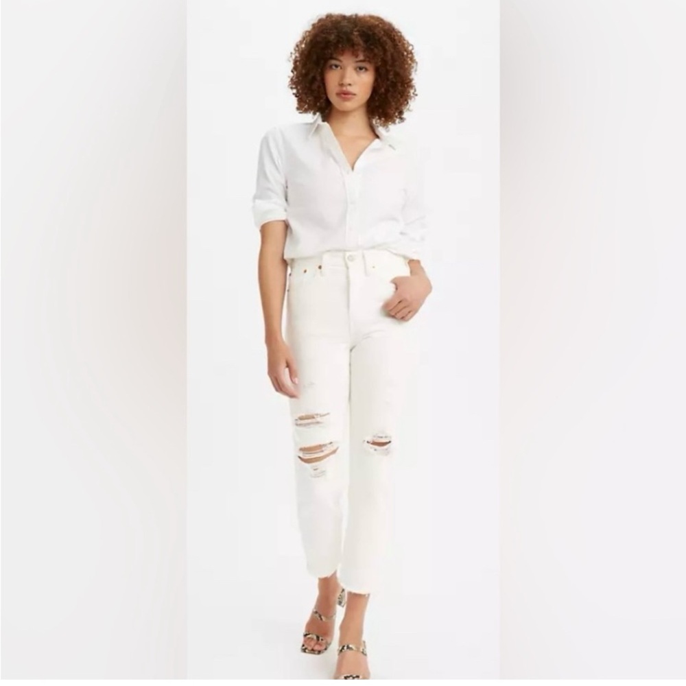 Levi’s Wedgie Straight‎ Jean Size 25x26